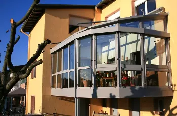 Wintergarten Stahlbalkon für eine Wohnraumerweiterung in den höheren Stockwerken